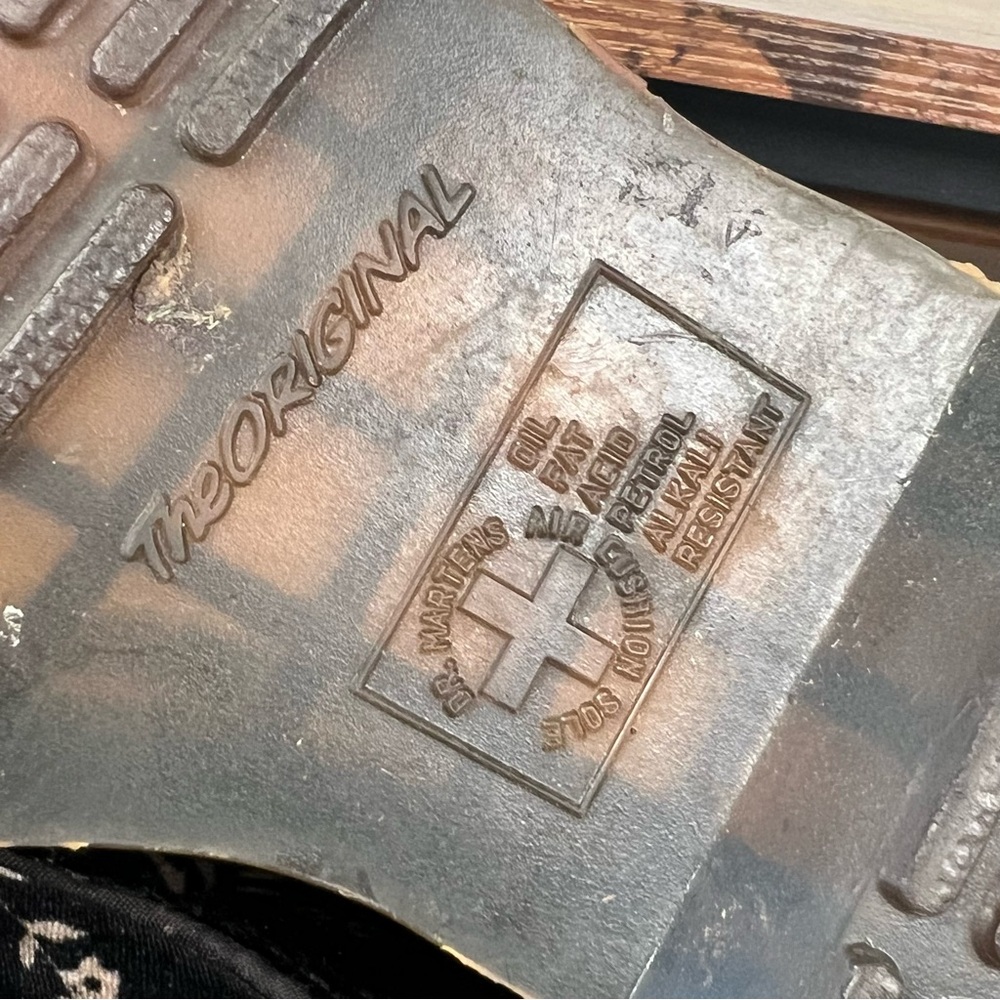 Dr Martens Avery Black Soft Crushed Velvet Floral‎ Vintage Boots women's 6 - Picture 8 of 12